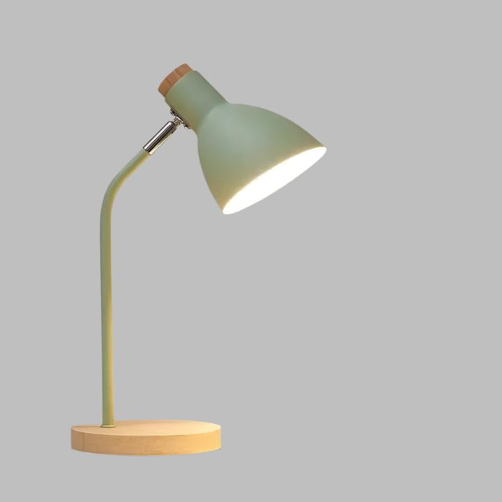 Drewniana lampa stołowa